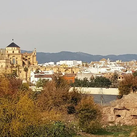 Polvora, Junto Al Puente Appartement